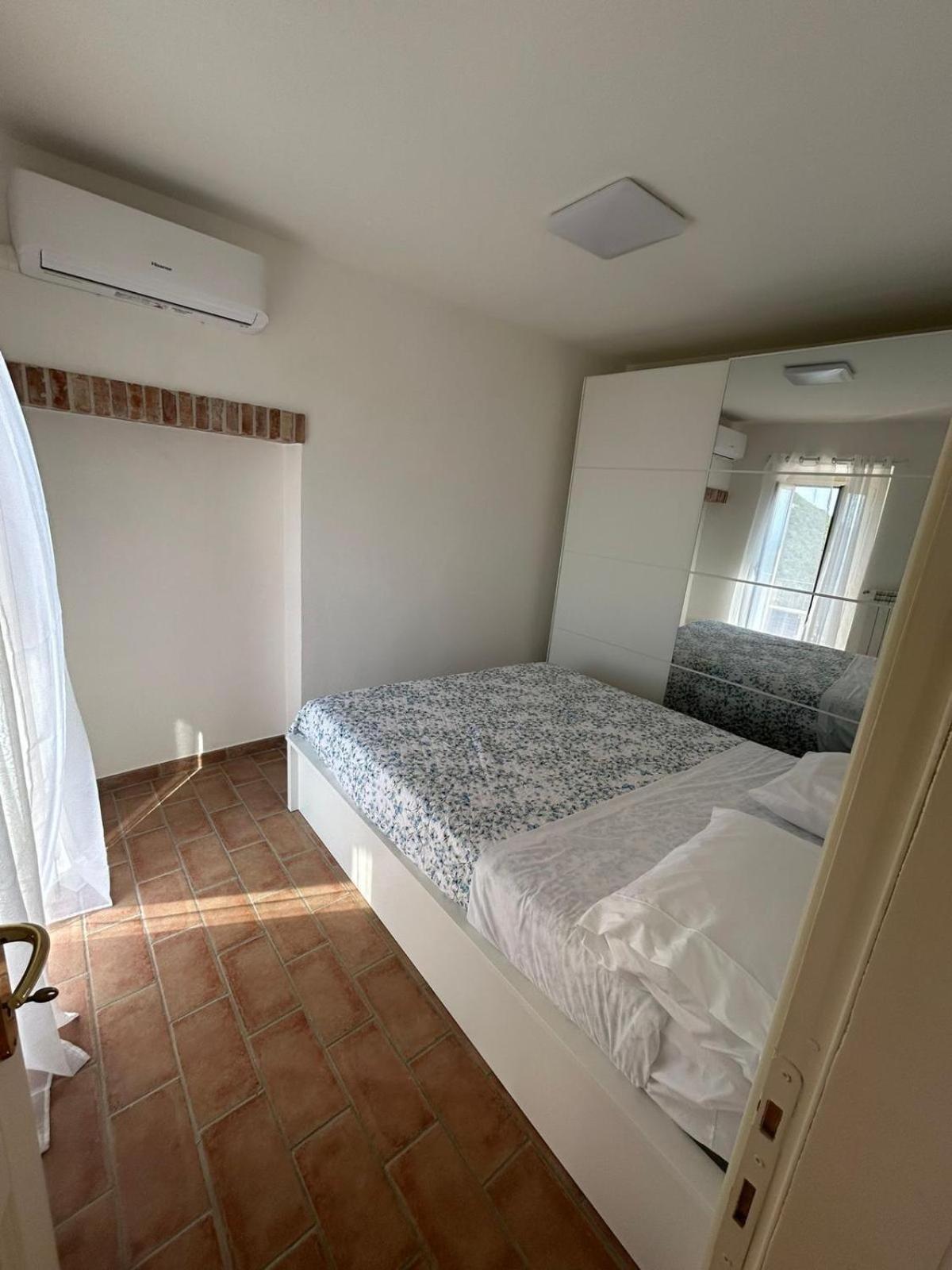 Appartamento La Casa Della Rocca Roccantica Esterno foto