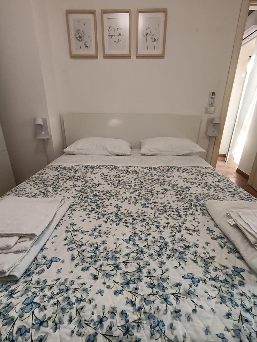 Appartamento La Casa Della Rocca Roccantica Esterno foto